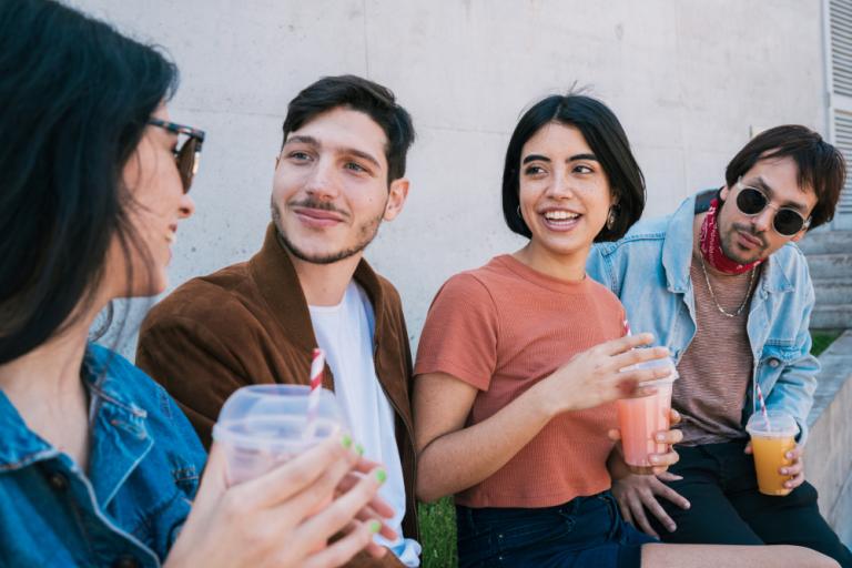 La opcion de rentar una vivienda con roomies es una de las opciones preferidas de los millennials para acceder a una solución. Foto: Especial.