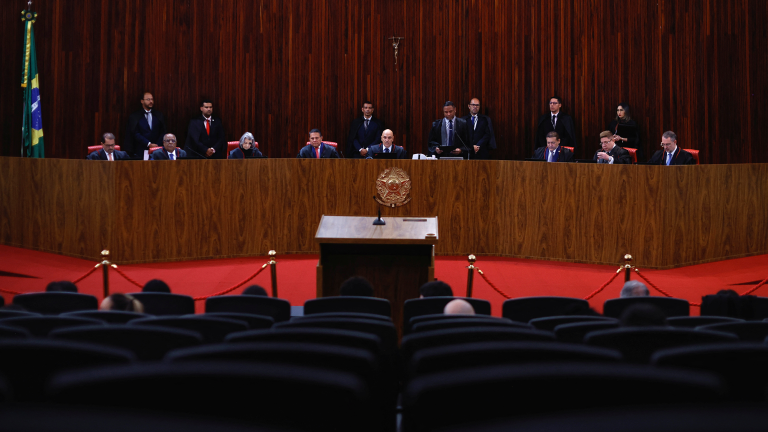 Sesión del Tribunal Superior Electoral de Brasil. Foto: Reuters