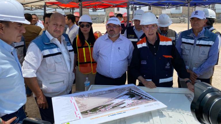 El gobernador Enrique Alfaro realiza recorrido de supervisión acompañado por el titular de SICT, Jorge Nuño. Foto: Cortesía