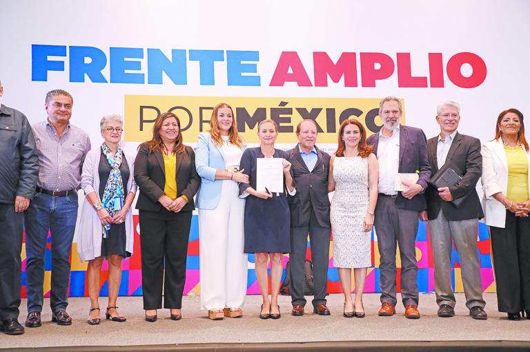 El Comité organizador de la elección interna de Va por México lo conforman algunos exmiembros del Instituto Federal Electoral. Foto EE: Hugo Salazar