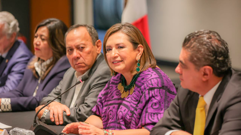 La mañana de este jueves, la panista Xóchitl Gálvez acudió a la plenaria del grupo parlamentario del PRD. Foto EE: Cortesía X / @XochitlGalvez