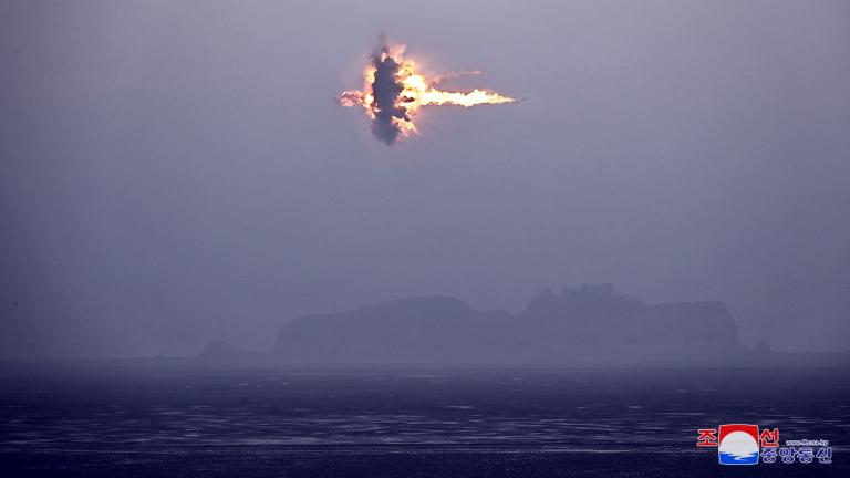 Los dos misiles de crucero portadores de cabezas nucleares simuladas fueron disparados hacia el mar occidental de la península. Foto: Reuters.