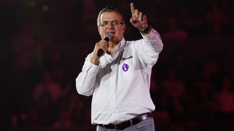 Marcelo Ebrard en su cierre de campaña. Foto: Reuters