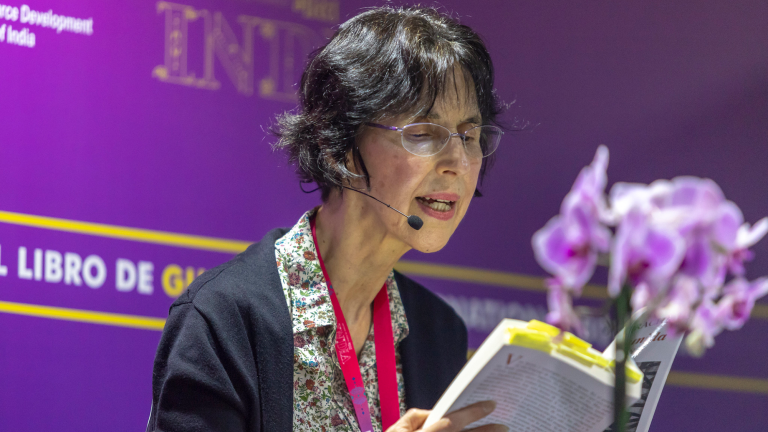 Coral Bracho se hizo presente vía remota en el hotel Barceló de Guadalajara después de saberse ganadora del Premio FIL de Literatura en Lenguas Romances 2023. Foto EE: Cortesía Natalia Fregoso