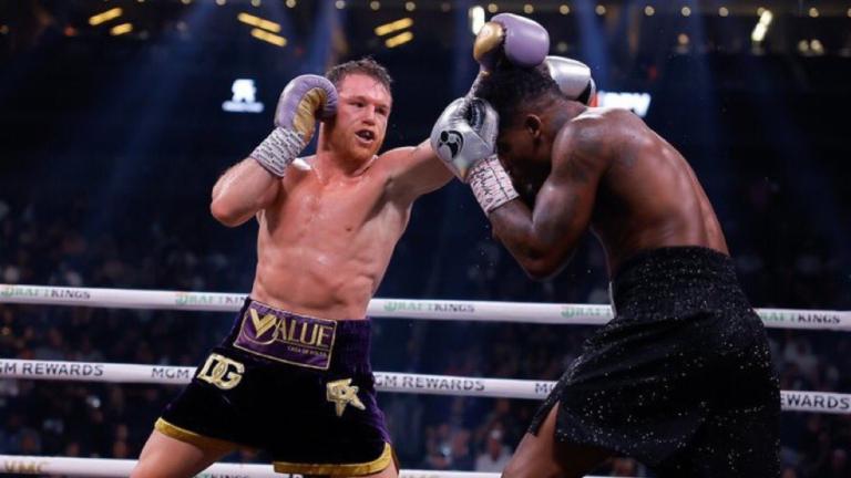 ‘Canelo’ no gana por nocaut desde el 6 de noviembre de 2021. Foto: Especial.