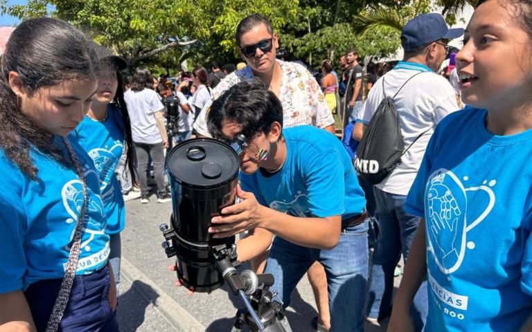 Entre los asistentes hubo personas de la Ciudad de México o procedentes de Estados Unidos. Foto EE: Jesús Vázquez.