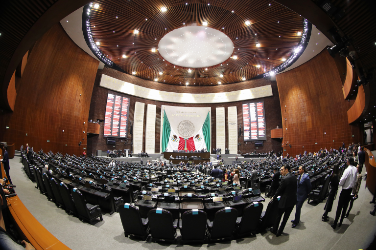 El dictamen previamente aprobado en la Comisión de Puntos Constitucionales en abril servirá como punto de partida en la primera sesión del Parlamento Abierto. Foto EE: Hugo Salazar