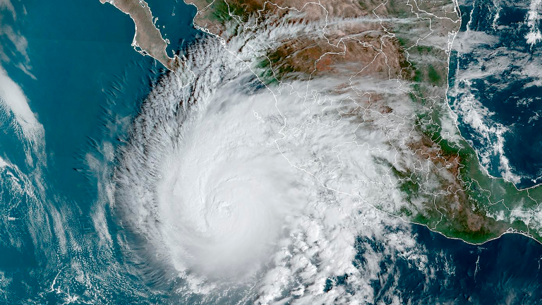 Huracán Norma se degrada a categoría 3. Foto: AFP