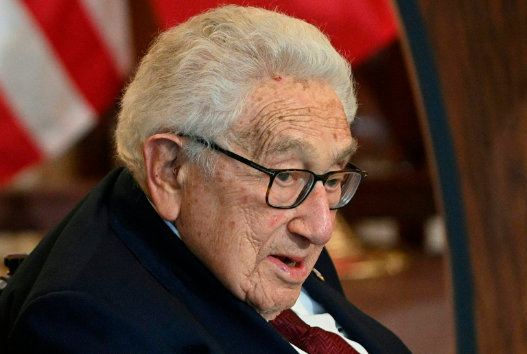 Henry Kissinger, un controvertido Premio Nobel de la Paz y poderoso diplomático, falleció este 29 de noviembre en en su casa de Connecticut. Foto: AFP