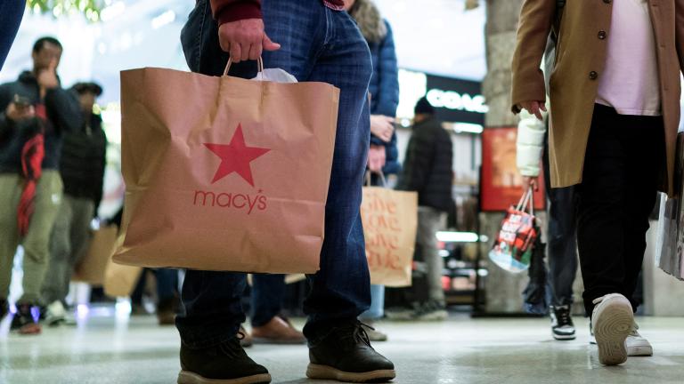 Macy"s tiene una capitalización bursátil de unos 4,770 millones de dólares y sus acciones han bajado casi un 15.79% este año. Foto: Reuters