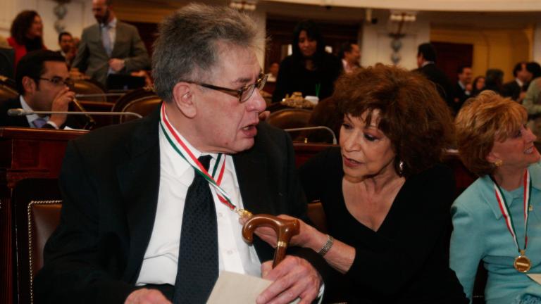 El escritor José Emilio Pacheco con su esposa la periodista Cristina Pacheco en una imagen de archivo. Foto: Cuartoscuro