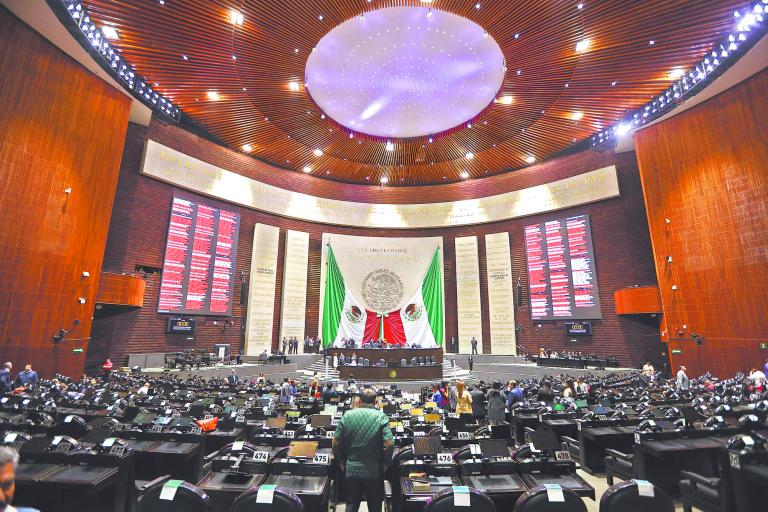 El Congreso de la Unión aprobó un déficit de 1.9 billones de pesos para este año. Foto EE: Hugo Salazar