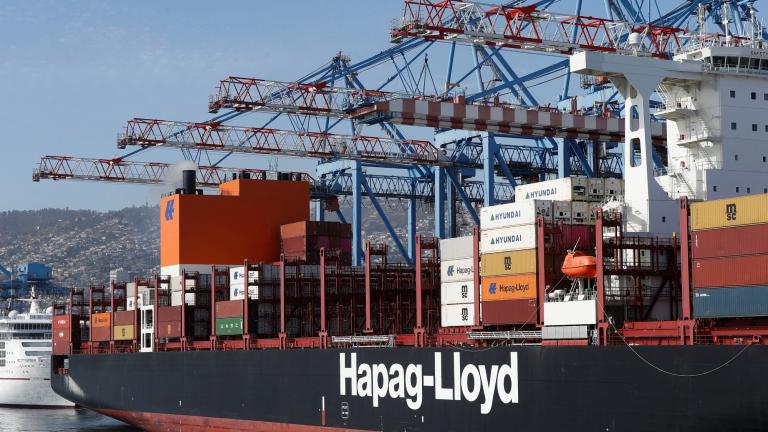 Alianza estratégica entre Hapag-Lloyd y Maersk transformará el transporte de 3.4 millones de contenedores. Foto: Reuters