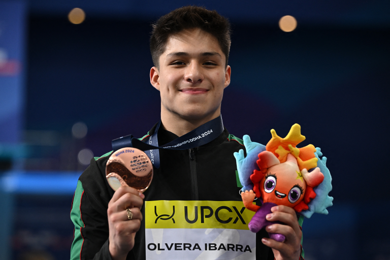 Osmar Olvera Ibarra logró el miércoles la medalla de bronce en los clavados de 3 metros. Foto: AFP