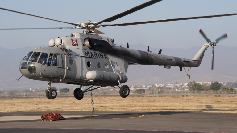 Helicóptero Mi-17 que forma parte de la flota aérea de la Secretaría de Marina. Foto EE: Cortesía X /@SEMAR_mx