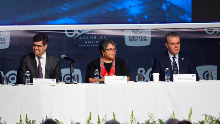 La secretaria de Economía federal, Raquel Buenrostro Sánchez, participó en la 80 Asamblea Anual de la Cámara de la Industria de Transformación de Nuevo León. Foto EE: Cortesía X @caintra_nl