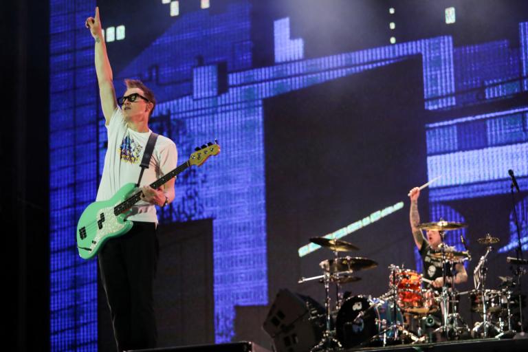 Blink-182 durante su presentación en el festival Estéreo Picnic en Bogotá, Colombia. Foto: AFP