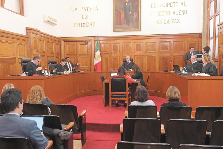 Por mayoría de votos la Segunda Sala de la Corte resolvió mantener la suspensión sobre el uso de los fideicomisos por parte del Ejecutivo federal. Foto: Especial