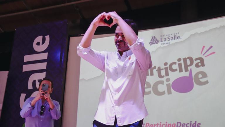 Jorge Álvarez Maynez visitó la Universidad La Salle, en Oaxaca. Foto EE: Cortesía.