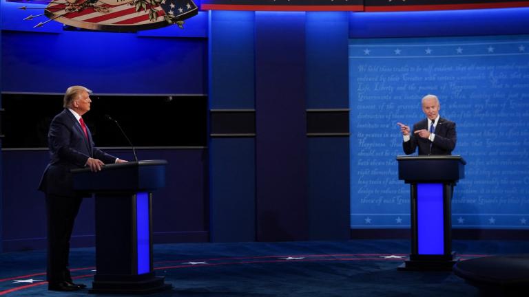 Donald Trump y Joe Biden durante el debate presidencial celebrado el 22 de octubre de 2020, en la Universidad Belmont en Nashville, Tennessee. Foto: AFP