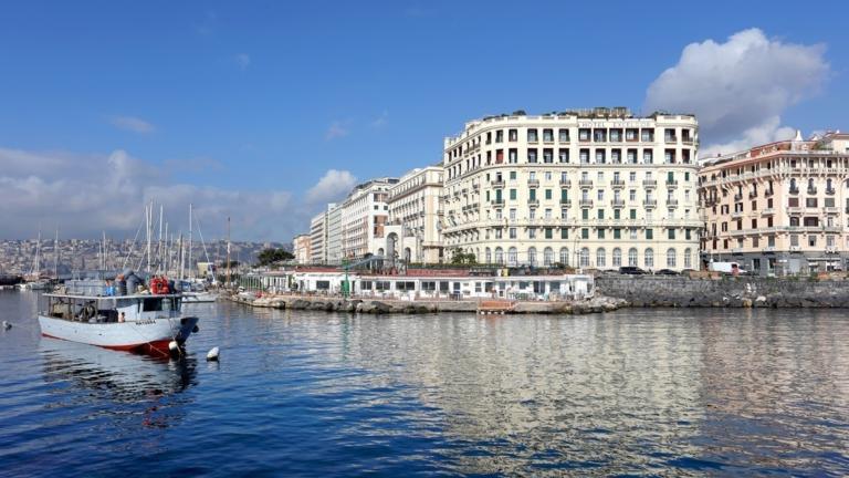 Puerto de Nápoles, Italia. Foto: Europa Press