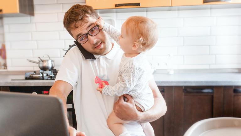 El tiempo que tiene un padre para convivir con sus hijos es corto. Foto: Shutterstock.