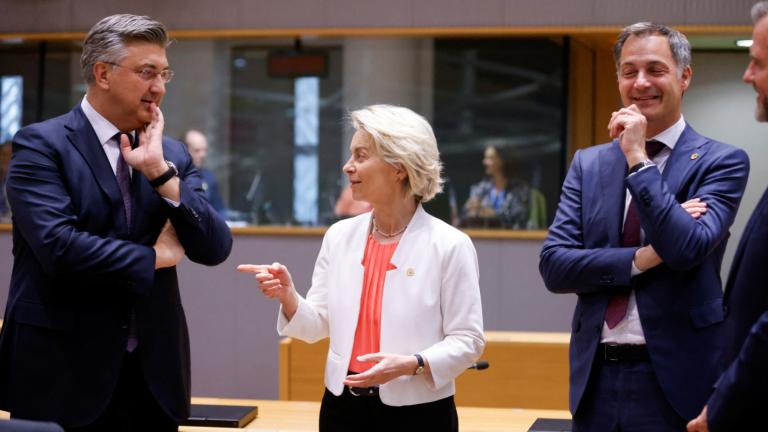 Ursula von der Leyen con líderes europeos. Foto: Reuters.