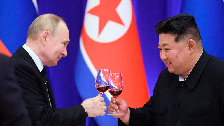 Vladimir Putin, presidente de Rusia y el líder norcoreano Kim Jong-Un. Foto: AFP