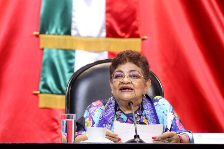 Ernestina Godoy durante su participación en el Foro Innovación en la Construcción de La Paz y Seguridad desde lo Local. Foto: Cuartoscuro