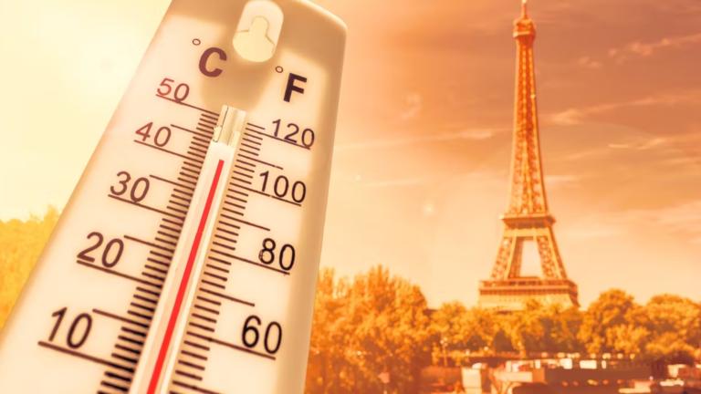 En 2022, Francia sufrió intensas olas de calor, lo que provocó casi 5,000 muertes. Foto: Shutterstock.