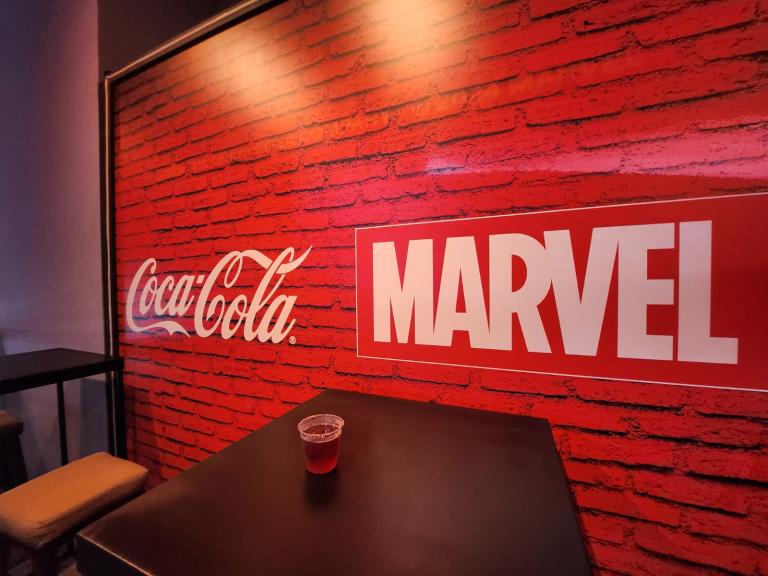 Cóctel creado para la Experiencia Inmersiva Coca-Cola y Marvel