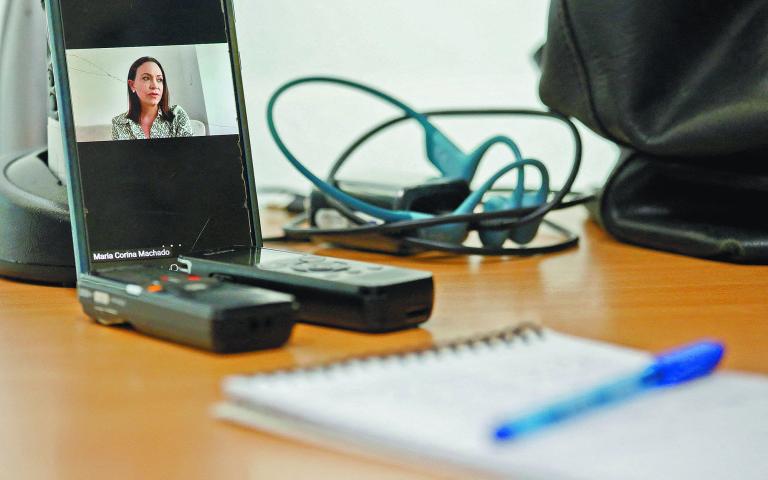 María Corina Machado, en videoconferencia con medios de comunicación mexicanos. Foto: Reuters