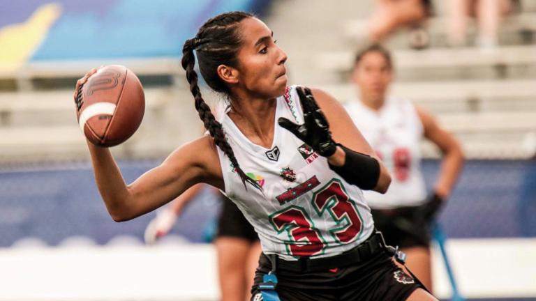 Diana Flores es la principal carta de México en flag football. Foto EE: Especial.