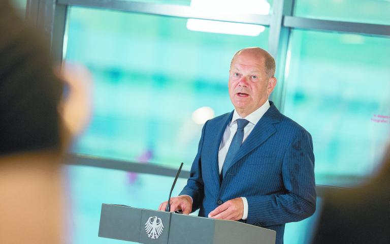 El canciller alemán Olaf Scholz, en un evento el 1 de agosto en el aeropuerto de Colonia, Alemania. Foto: Reuters