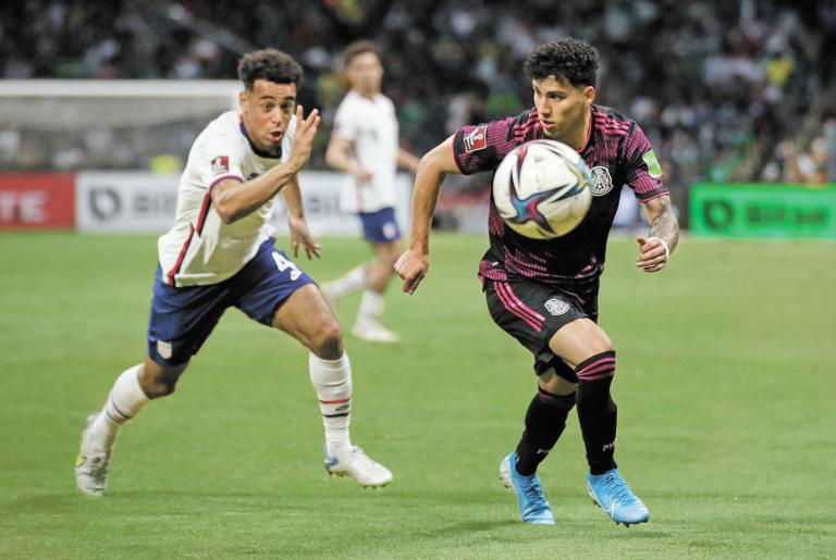 World Cup - Concacaf Qualifiers - Mexico v United States