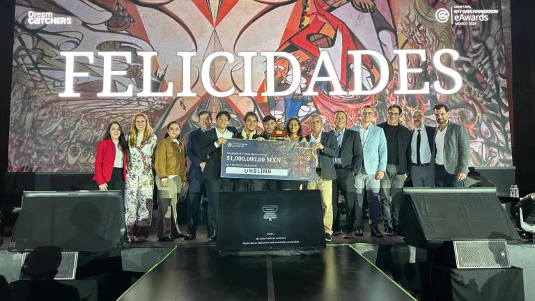 El proyecto Unblind recibió 1 millón de pesos. Foto:Especial