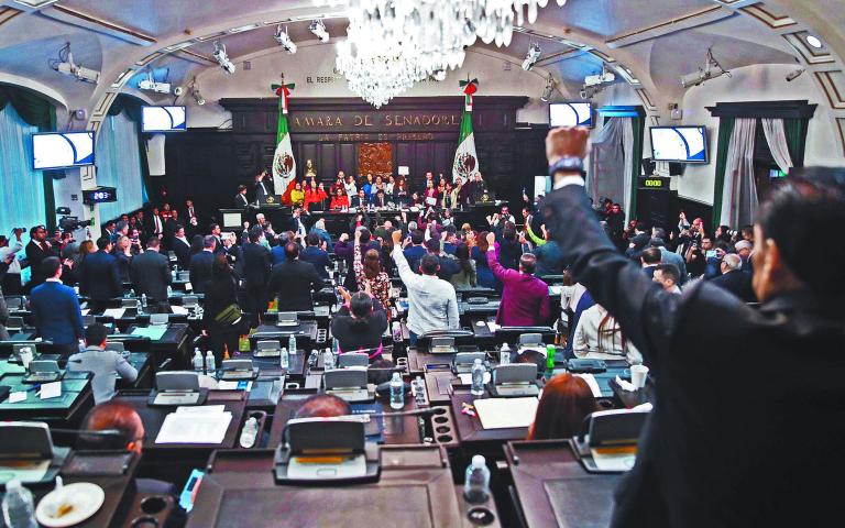 La reforma judicial fue aprobada la madrugada de este miércoles en el Senado de la República. Aún debe ser aprobada al menos por 17 de los 32 Congresos Estatales. Foto: AFP