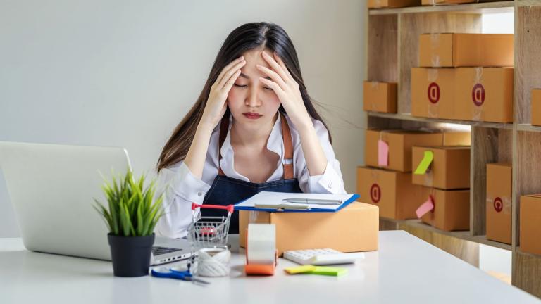 Hacer pausas, aunque sea de 5 o 10 minutos, permite que el cerebro produzca químicos saludables y reduzca el estrés. Foto: Shutterstock.