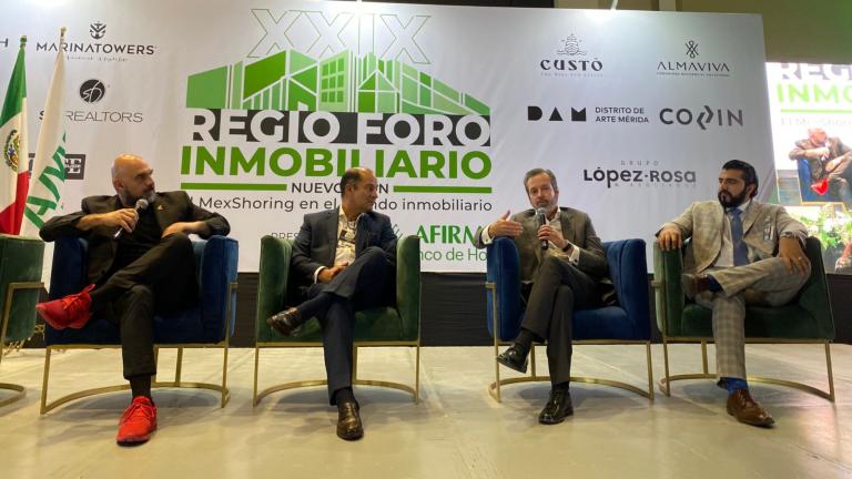 Regio Foro Inmobiliario 2024 en el que participó Emilio Rojas Cobían, presidente nacional de la AMPI. Foto EE: Cortesía.