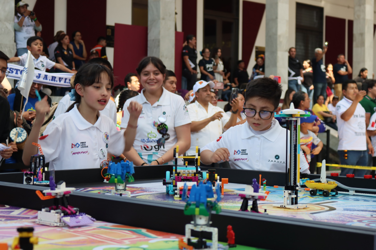 Los niños juegan, aprenden y hacen conciencia.