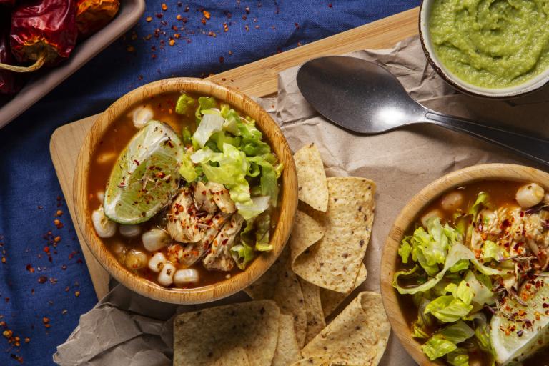 Pozole, uno de los platillos más emblemáticos de nuestro país.