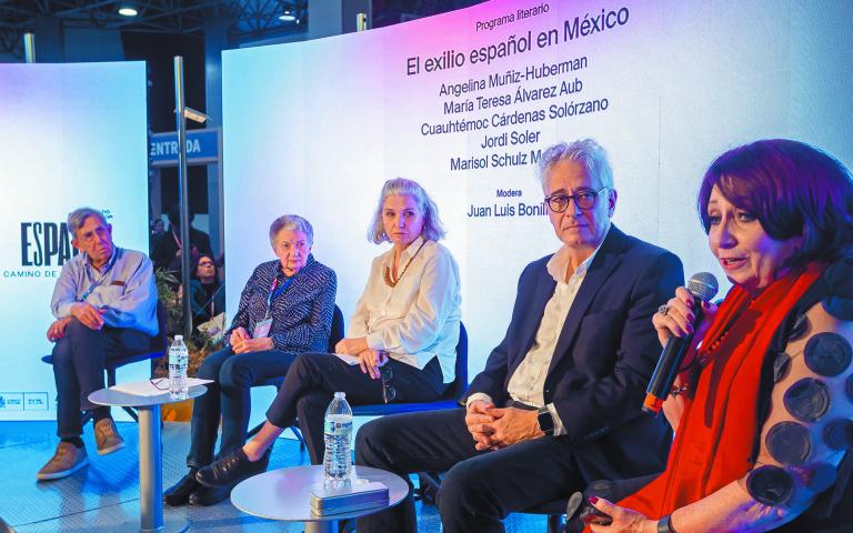 “El exilio español en México” fue la mesa de conversación que abrió el debate sobre las relaciones históricas y actuales entre México y España, en la 38ª FIL Guadalara.