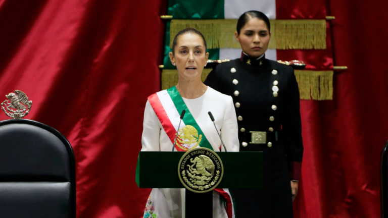 Claudia Sheinbaum al rendir protesta como la primera Presidenta de la República