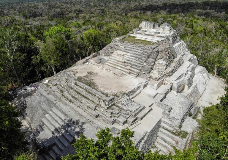 Las cúspides de las edificaciones de Ichkabal son de más de 40 metros de altura.