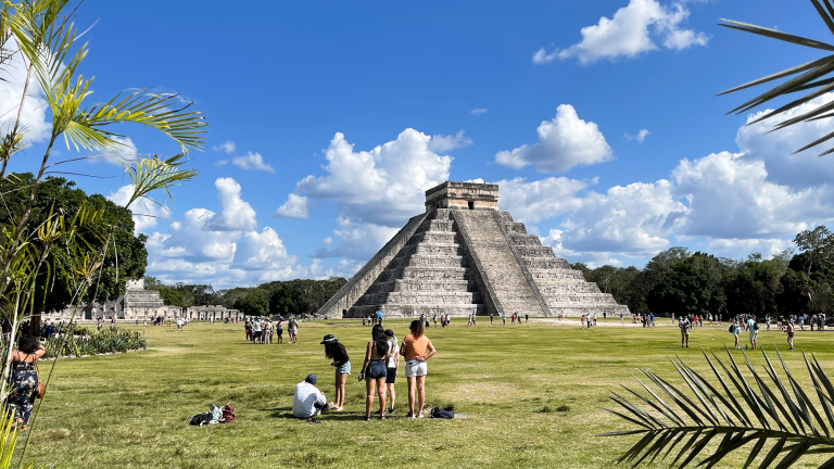 Turistas en Tulum, Quintana Roo.