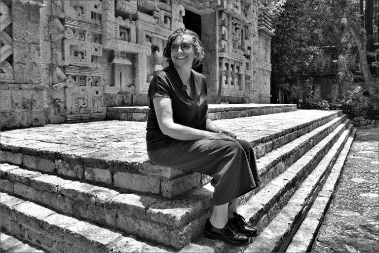 La curadora mexicana Laura Filloy Nadal codirigió la readaptación de la Sala Arte de la Antigua América, que exhibe cerca de 700 piezas.