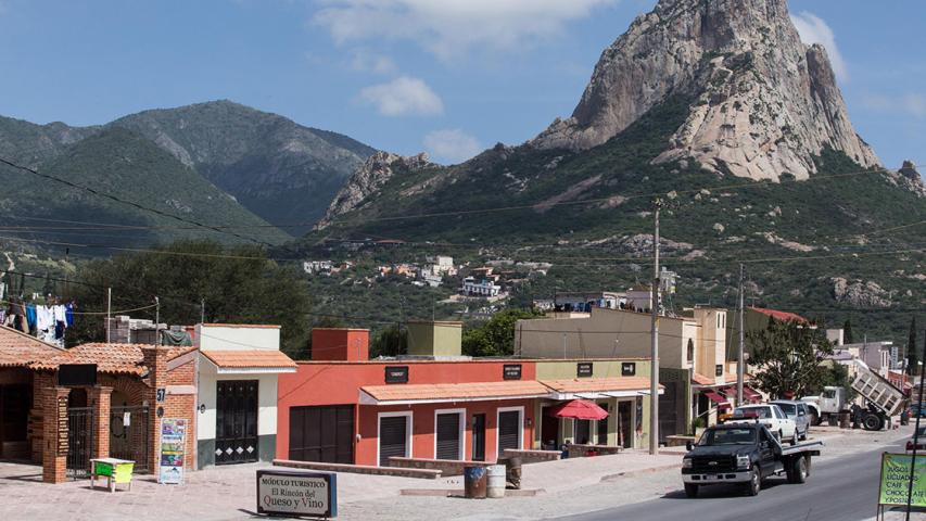 PEÃ‘A DE BERNAL QUERETARO JRG