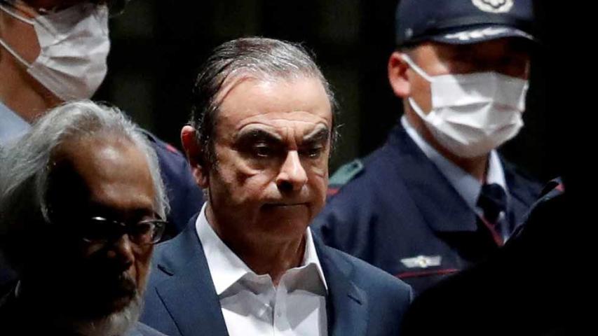 El exjefe de Nissan, Carlos Ghosn, es acusado por presuntos delitos financieros en Japón, incluyendo esconder ingresos y enriquecerse a través de pagos a intermediarios en la industria automotriz en Oriente Medio. Foto: Reuters