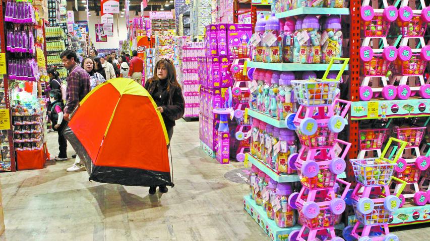 La Concanaco recalcó la importancia de consumir en el comercio formal. Foto: Cuartoscuro