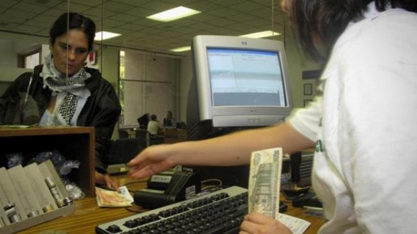 Desconfía de los préstamos de dinero sin muchos requisitos. Foto EE: Archivo.